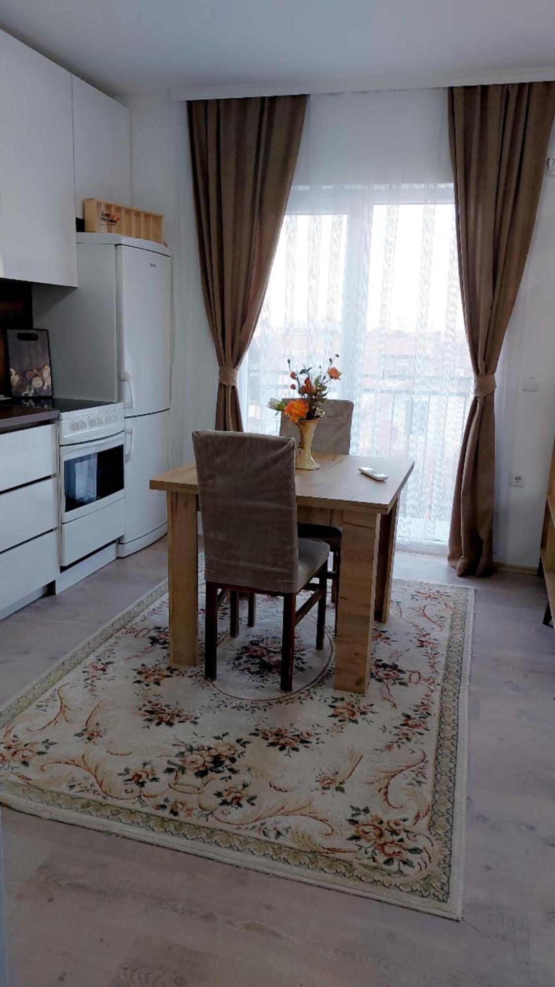 White Apartments Kosovo Polje المظهر الخارجي الصورة